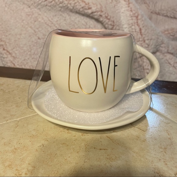 Rae Dunn mug and dish set - Picture 1 of 4